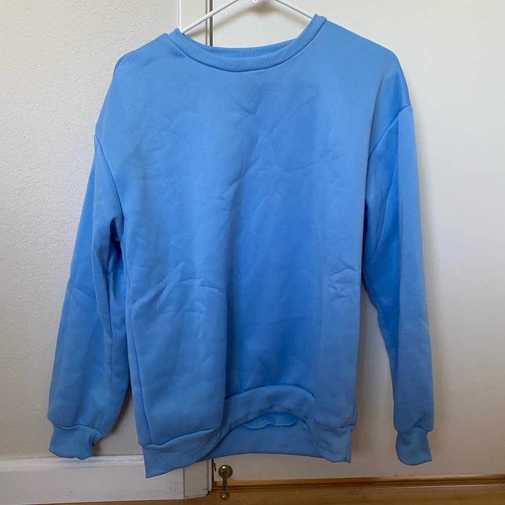 oversized blue sweatshirt